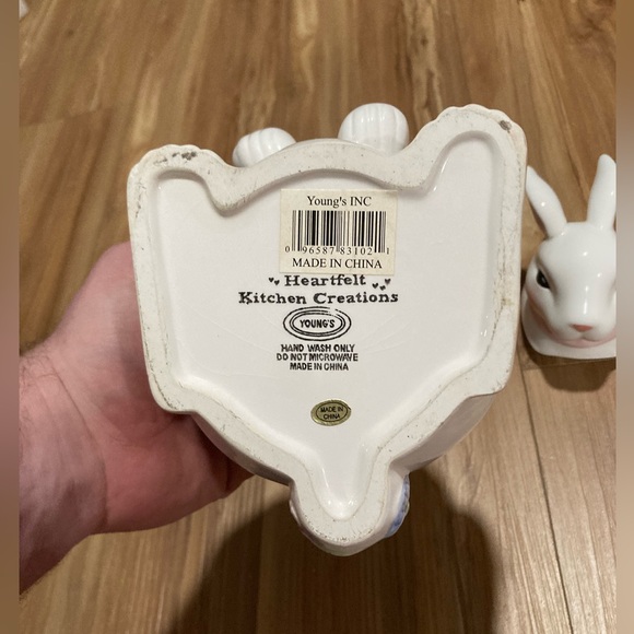 Bunny Cookie Candy Jar Easter Young’s Heartfelt Kitchen Creations Glazed Ceramic - Picture 5 of 5